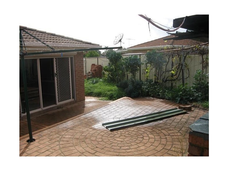 24 Hydrangea place, Macquarie Fields NSW 2564