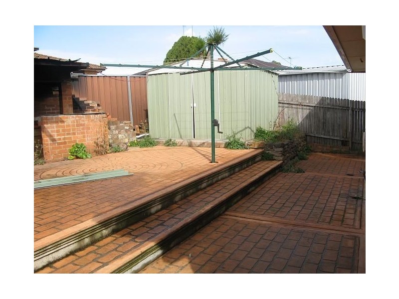 24 Hydrangea place, Macquarie Fields NSW 2564