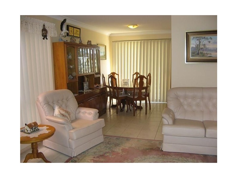 2/14 Westringia Place, Macquarie Fields NSW 2564