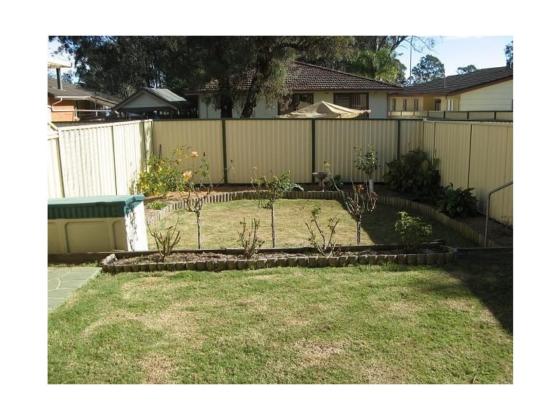 2/14 Westringia Place, Macquarie Fields NSW 2564