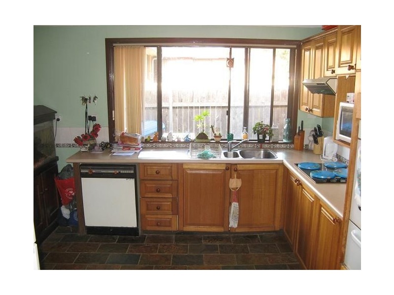 11 Brett Place, Ingleburn NSW 2565