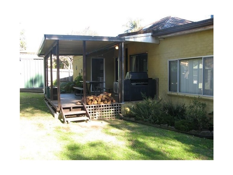 1 Drumalbyn Street, Ingleburn NSW 2565