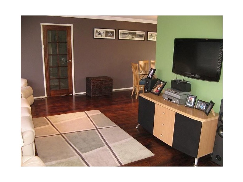 14 Honeyeater Place, Ingleburn NSW 2565