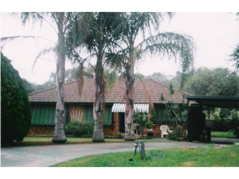 12 Thurso Place, St Andrews NSW 2566