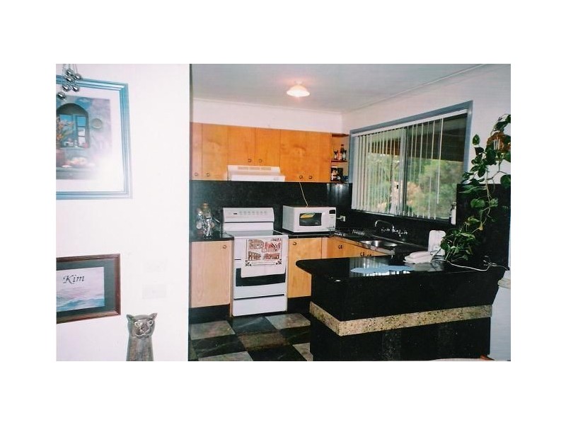 12 Thurso Place, St Andrews NSW 2566