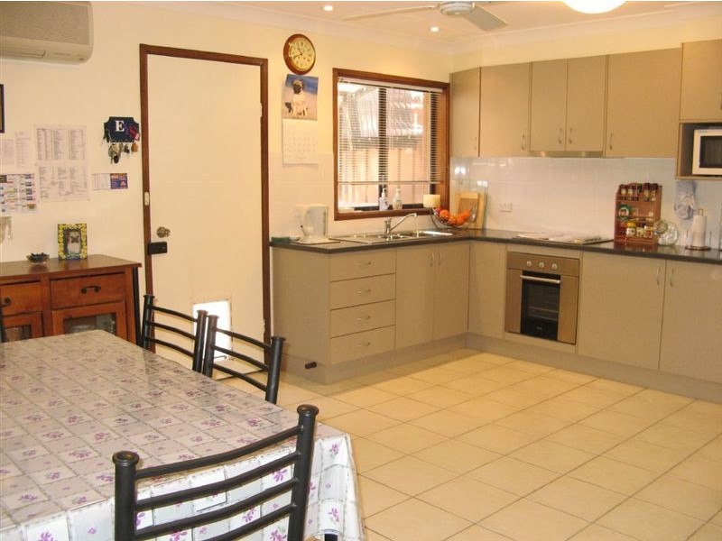 10/3-5 First Avenue, Macquarie Fields NSW 2564