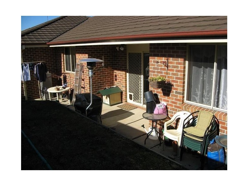 2/19 Azalea Place, Macquarie Fields NSW 2564