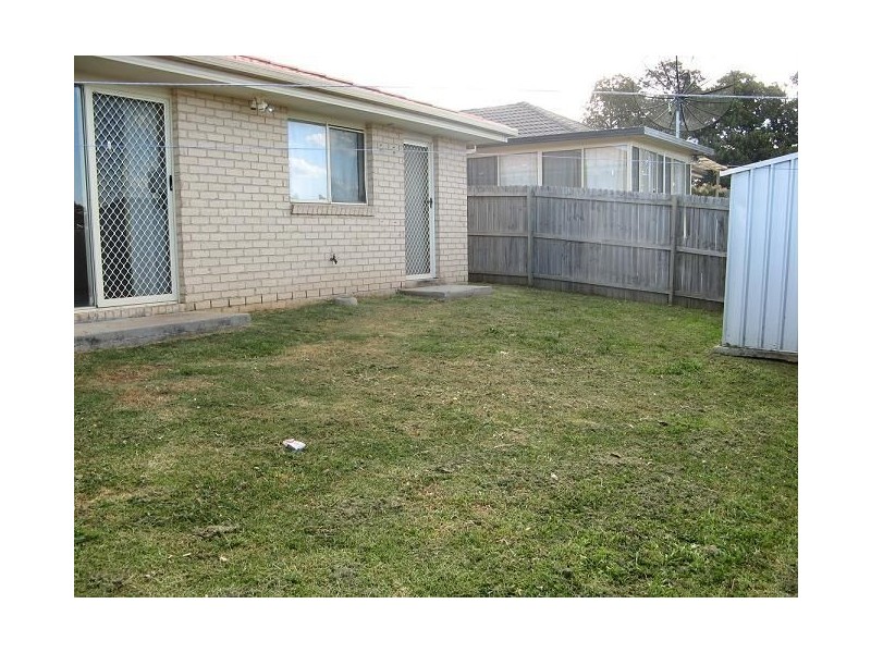 4 Jenner Street, Minto NSW 2566