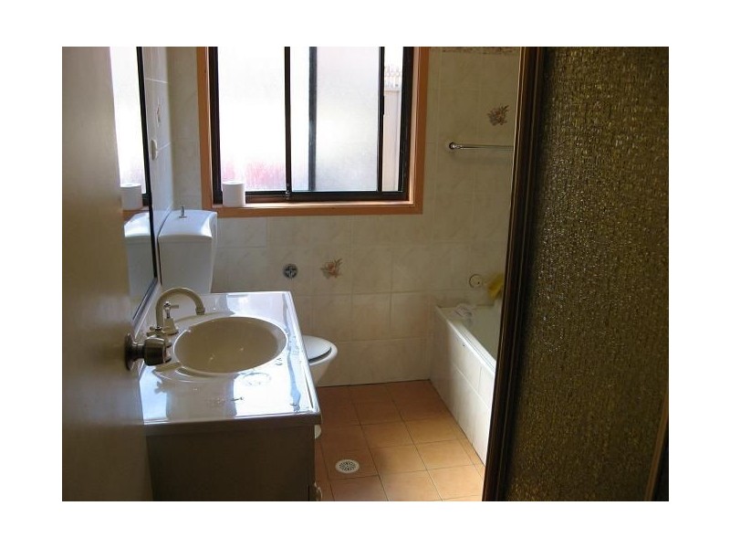 17/224 Harrow Road, Glenfield NSW 2167