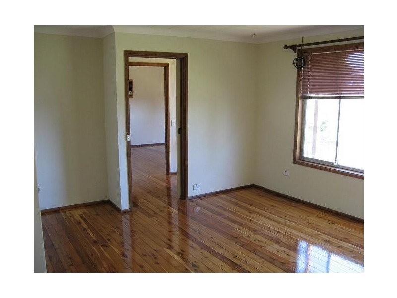 31 Throsby Way, Ambarvale NSW 2560