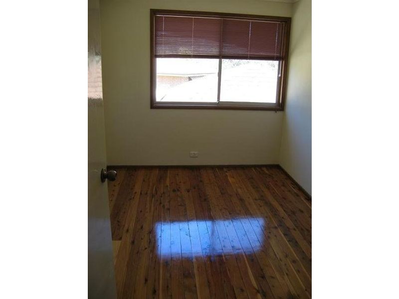 31 Throsby Way, Ambarvale NSW 2560