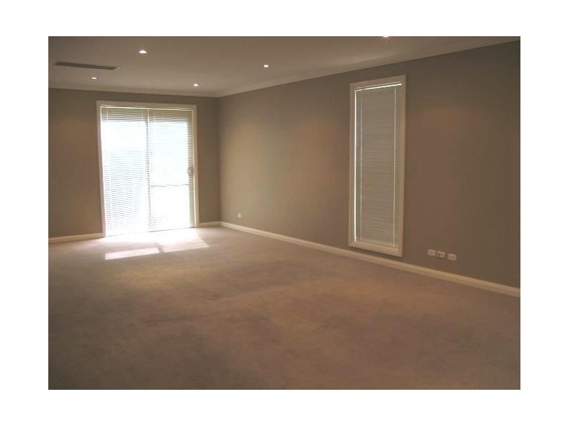 102 Governors Way, Macquarie Links NSW 2565