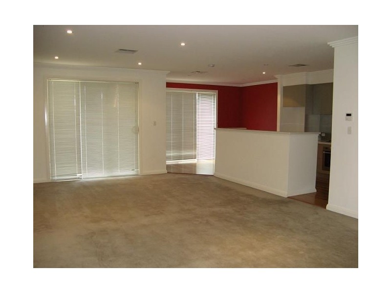 102 Governors Way, Macquarie Links NSW 2565