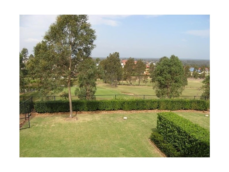 102 Governors Way, Macquarie Links NSW 2565