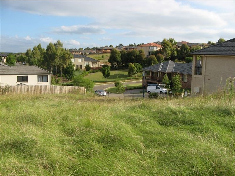 12 Laird Court, Macquarie Links NSW 2565