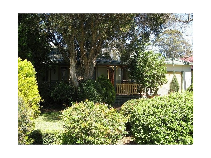 15 Koala Avenue, Ingleburn NSW 2565