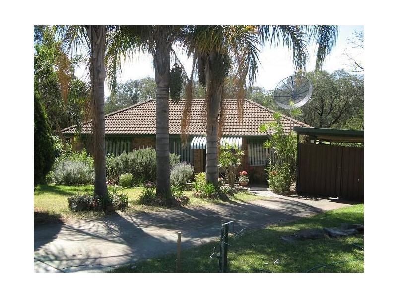 12 Thurso Place, St Andrews NSW 2566