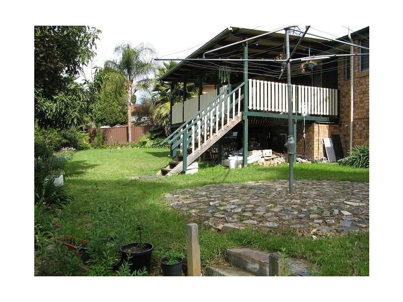 12 Thurso Place, St Andrews NSW 2566