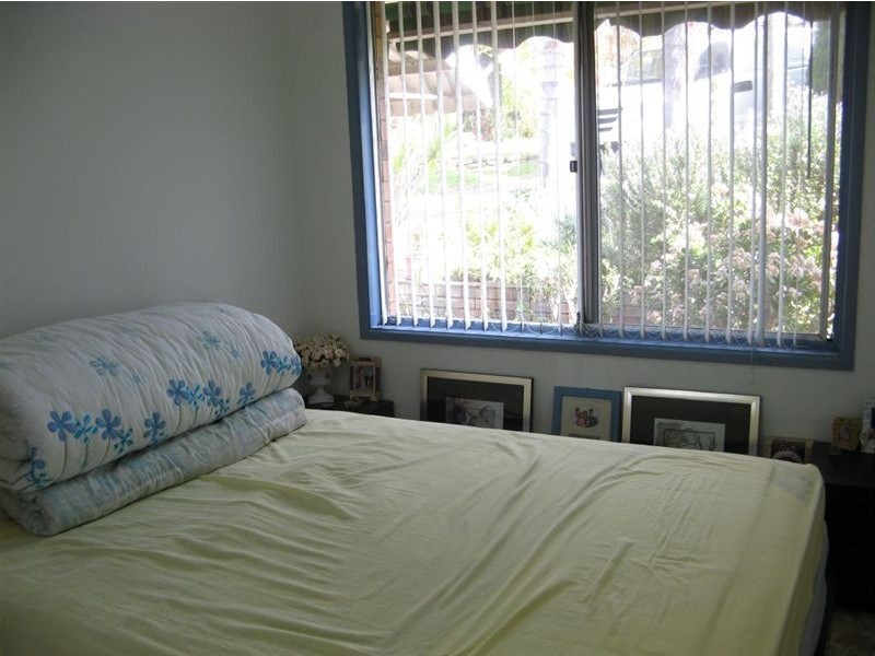 12 Thurso Place, St Andrews NSW 2566