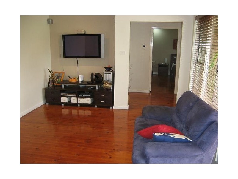 19 Clifford Crescent, Ingleburn NSW 2565