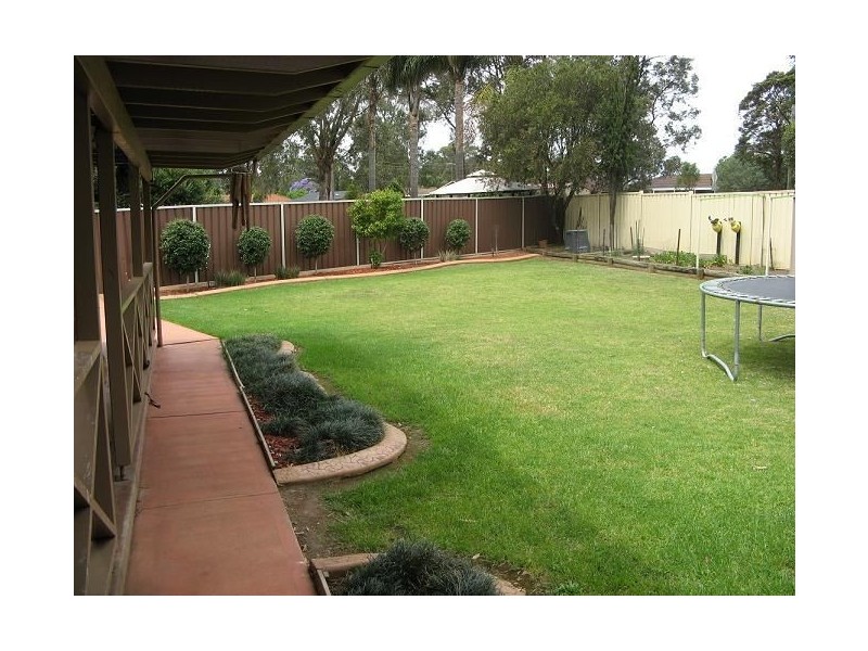 19 Clifford Crescent, Ingleburn NSW 2565