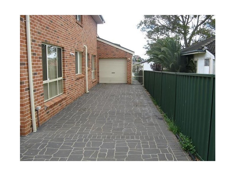 20 Matthews Square, Ingleburn NSW 2565