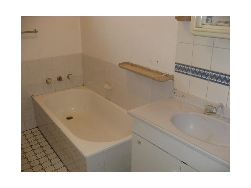 64 Hopping Road, Ingleburn NSW 2565