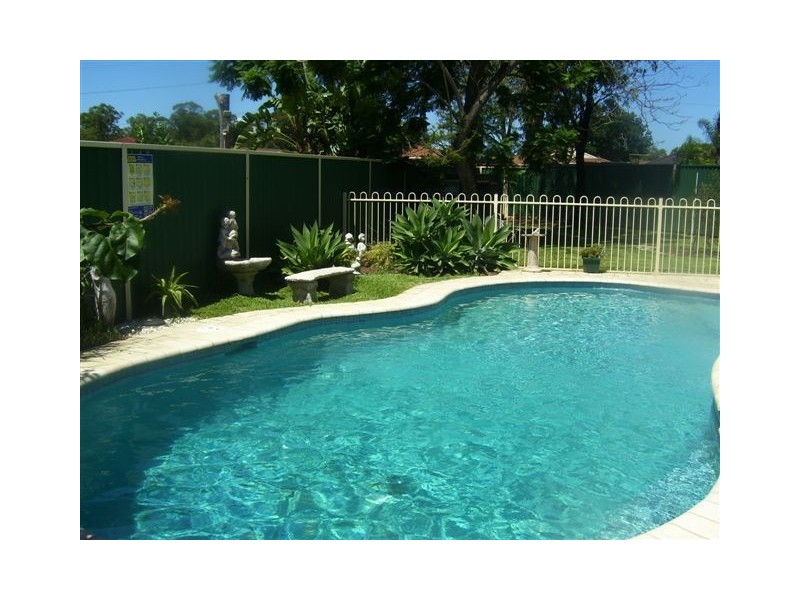 41 Bainbridge Avenue, Ingleburn NSW 2565