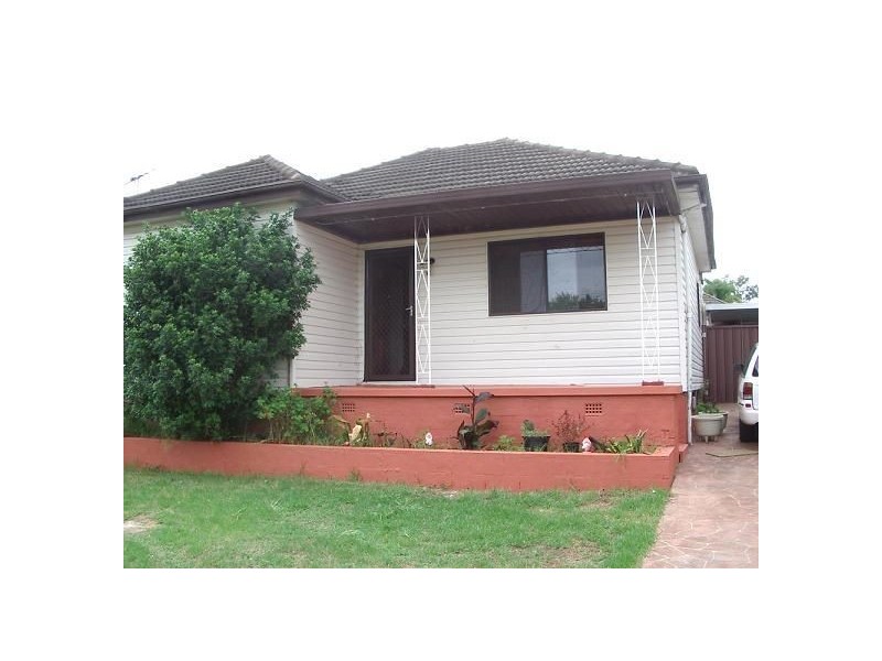 24 Euroka Street, Ingleburn NSW 2565