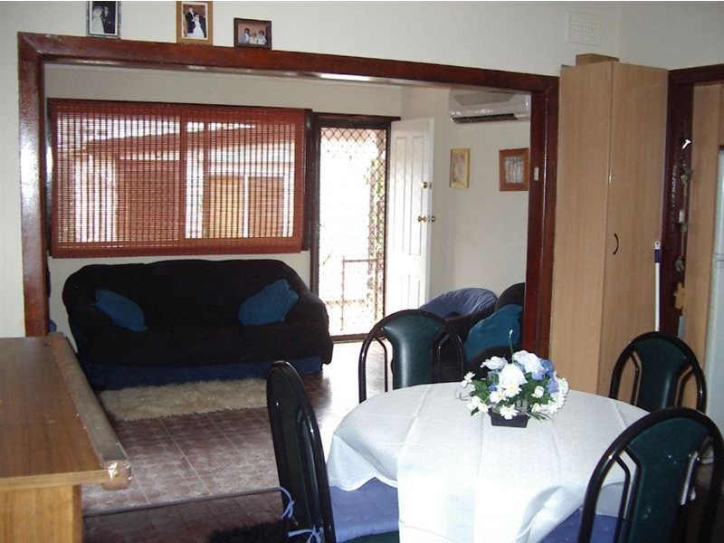 24 Euroka Street, Ingleburn NSW 2565