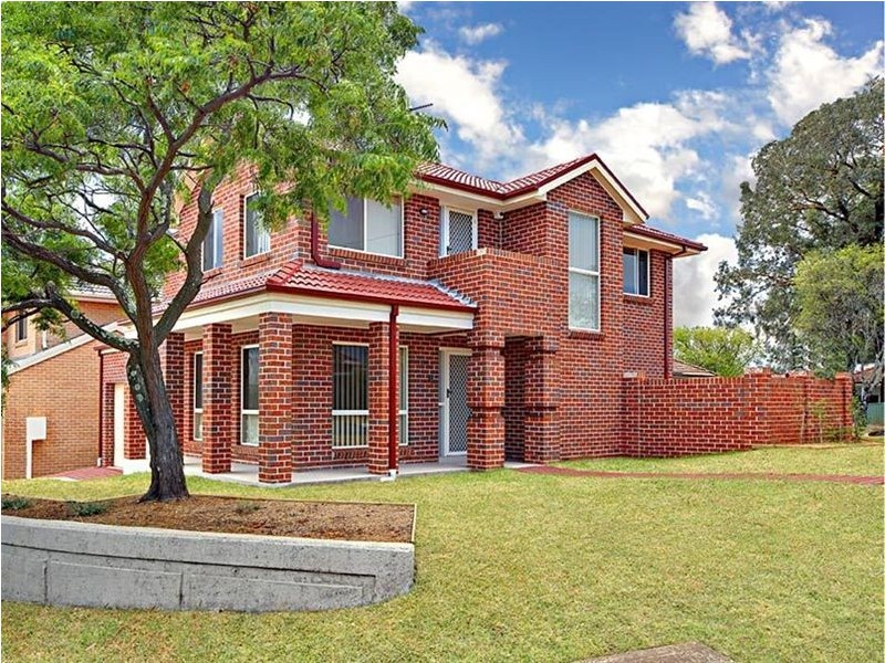 2 Asher Place, Campbelltown NSW 2560