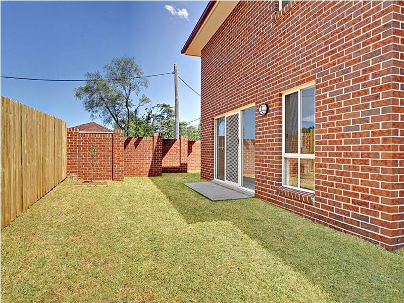 2 Asher Place, Campbelltown NSW 2560