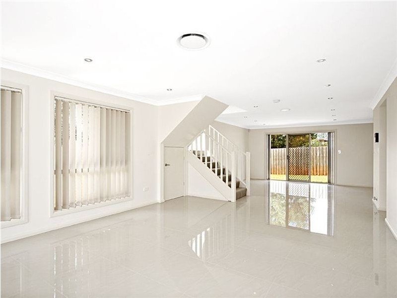 2 Bradbury Avenue, Campbelltown NSW 2560