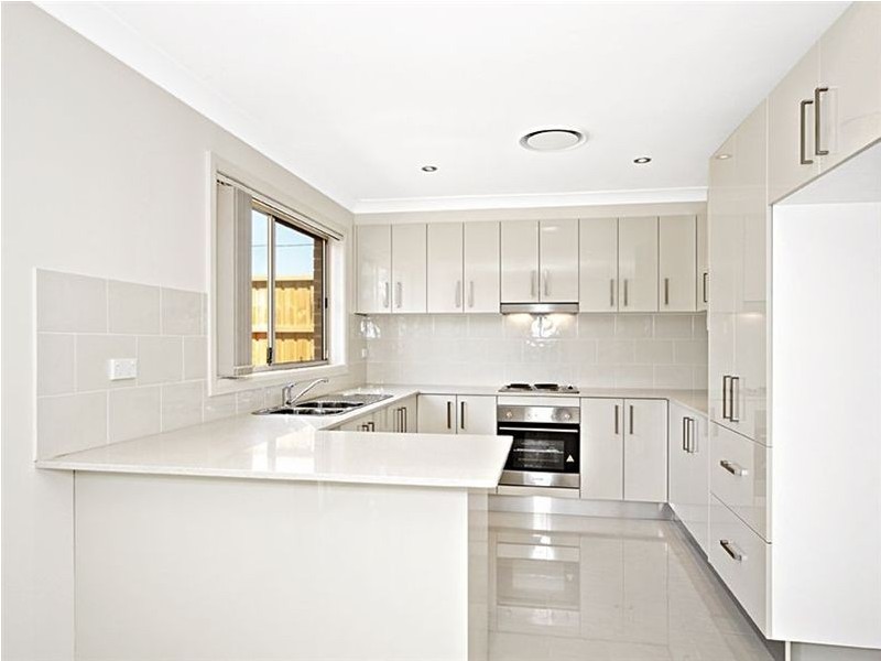 2 Bradbury Avenue, Campbelltown NSW 2560