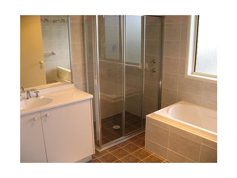 20 Matthews Square, Ingleburn NSW 2565