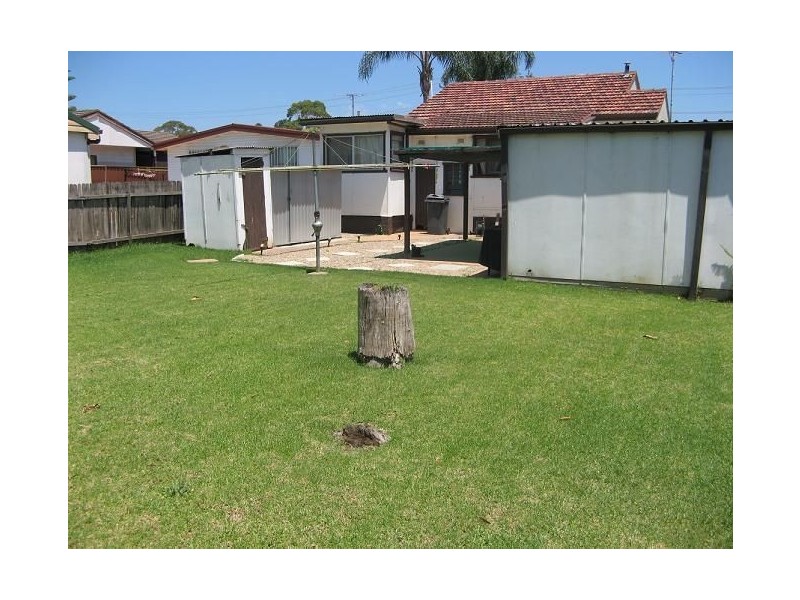 10 Warwick Street, Minto NSW 2566