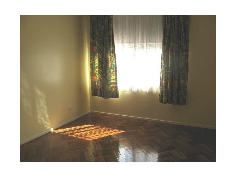 14 Merryweather Close, Minto NSW 2566