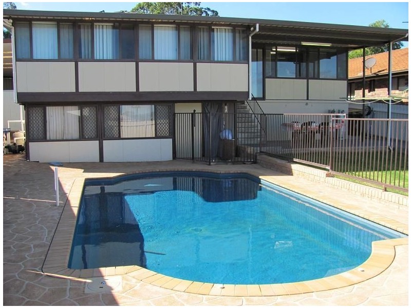 6 Burrinjuck Street, Leumeah NSW 2560