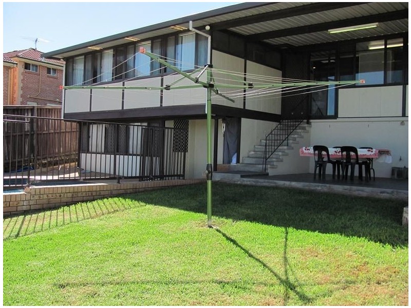 6 Burrinjuck Street, Leumeah NSW 2560