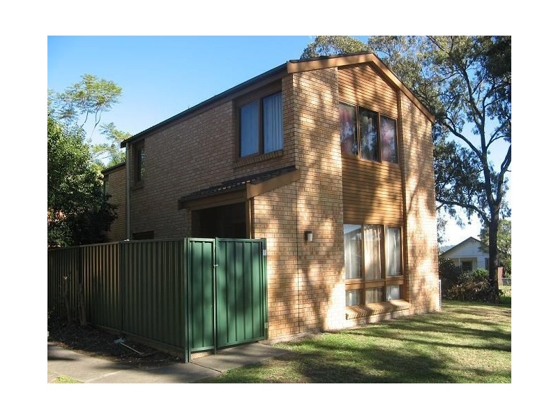 4/125 Cumberland Road, Ingleburn NSW 2565