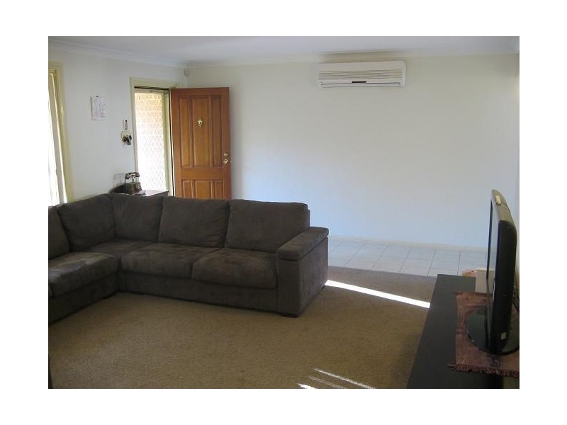 1 Webb Place, Minto NSW 2566