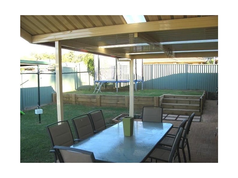 1 Webb Place, Minto NSW 2566