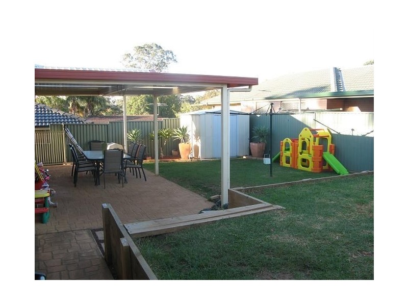 1 Webb Place, Minto NSW 2566
