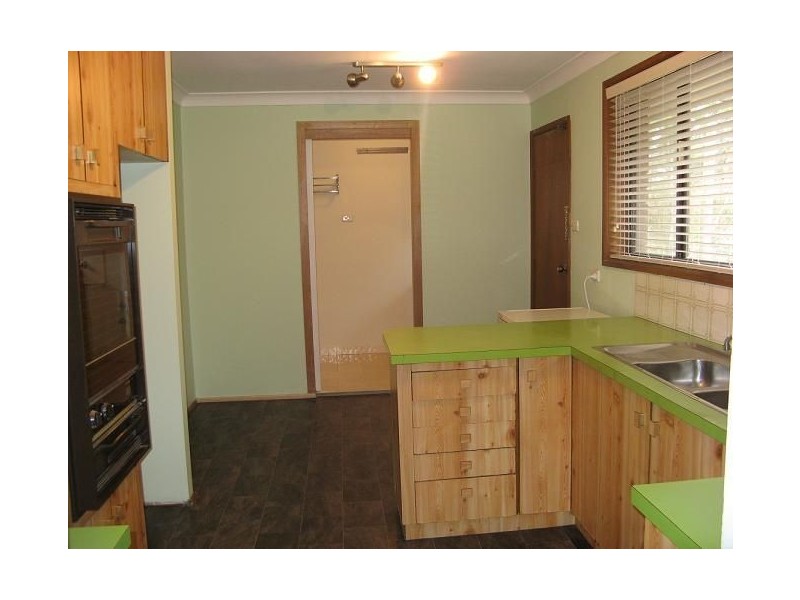 4 Coucal Place, Ingleburn NSW 2565