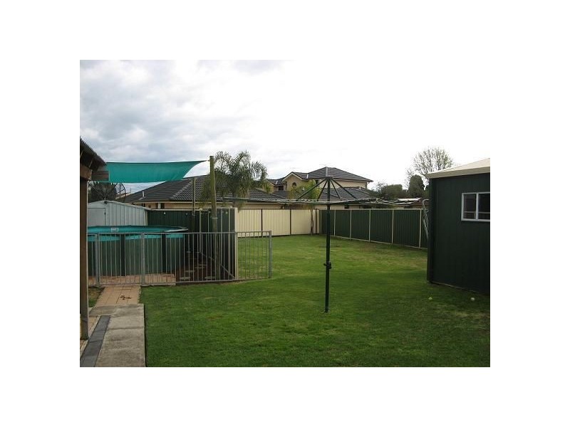 16 Pritchard Road, Macquarie Fields NSW 2564
