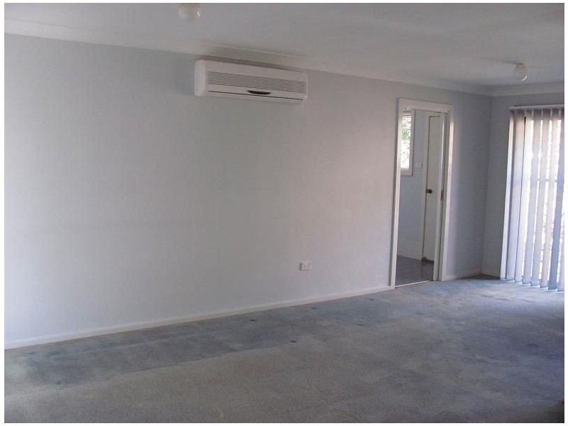 1C Warwick Street, Minto NSW 2566