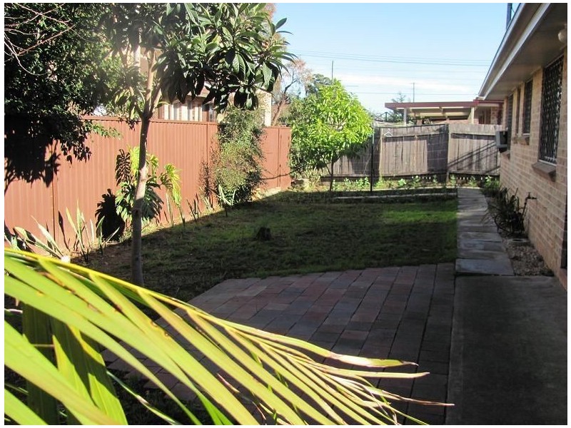 1C Warwick Street, Minto NSW 2566