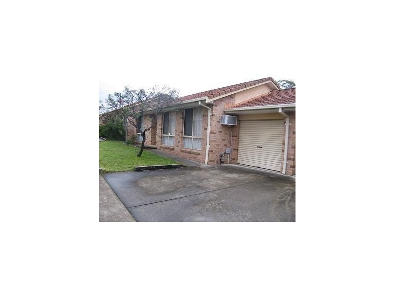 2/11 Park Street, Ingleburn NSW 2565