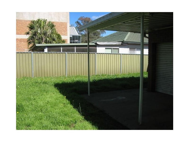 124 Ingleburn Road, Ingleburn NSW 2565