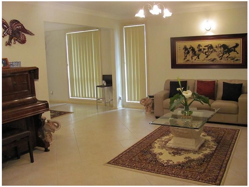 3 Saywell Road, Macquarie Fields NSW 2564